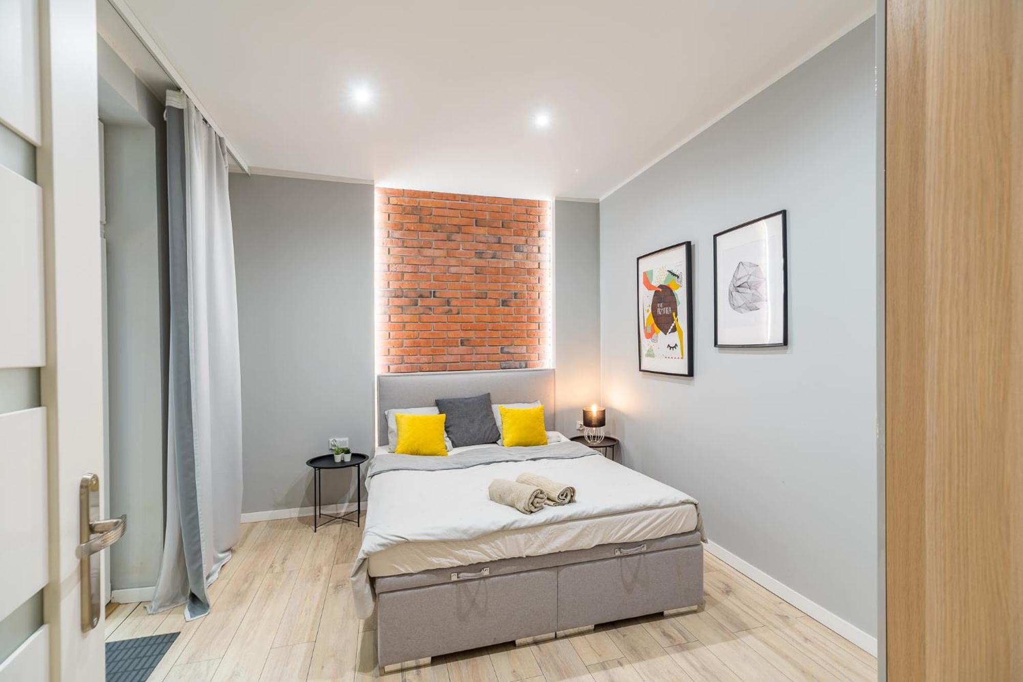 Starowislna - Balcony, Top Location, Tram & Train Nearby - By Rentujemy * Krakau