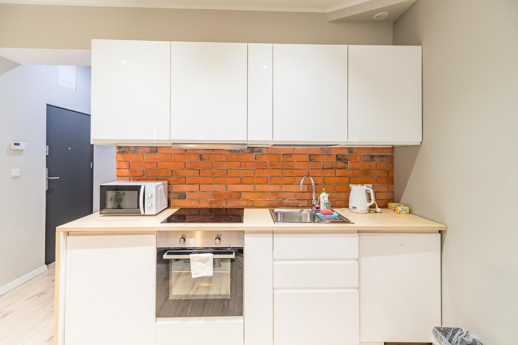 Starowislna - Balcony, Top Location, Tram & Train Nearby - By Rentujemy Apartment Krakau